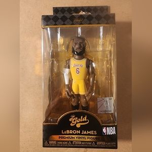 LEBRON JAMES GOLD FUNKO POP!